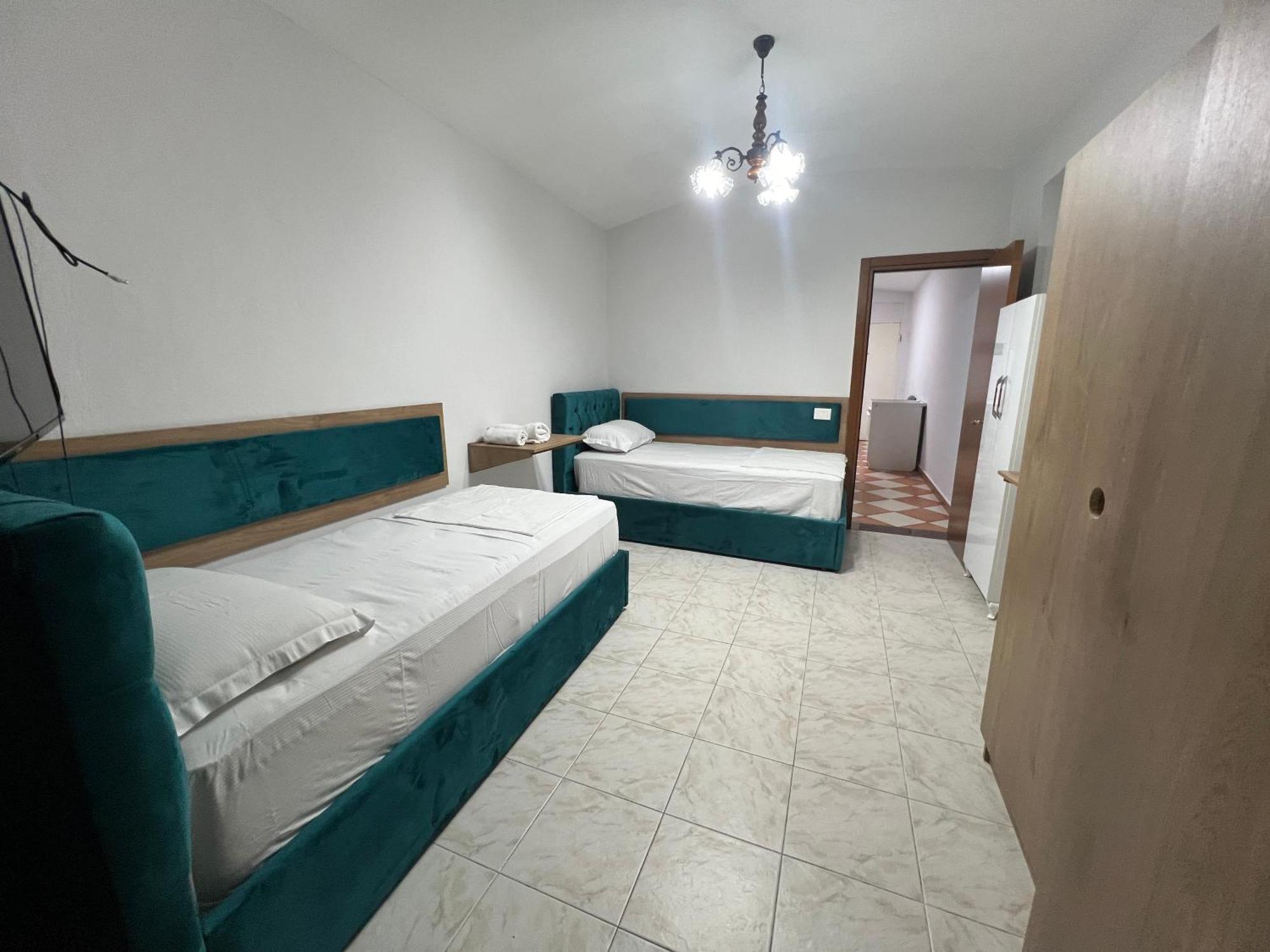 Sisterhood Hostel-Female Only Tiran Dış mekan fotoğraf